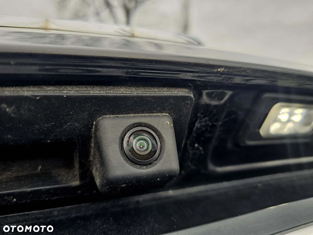 Audi A6 Avant 2.0 TDI Ultra S tronic - 19