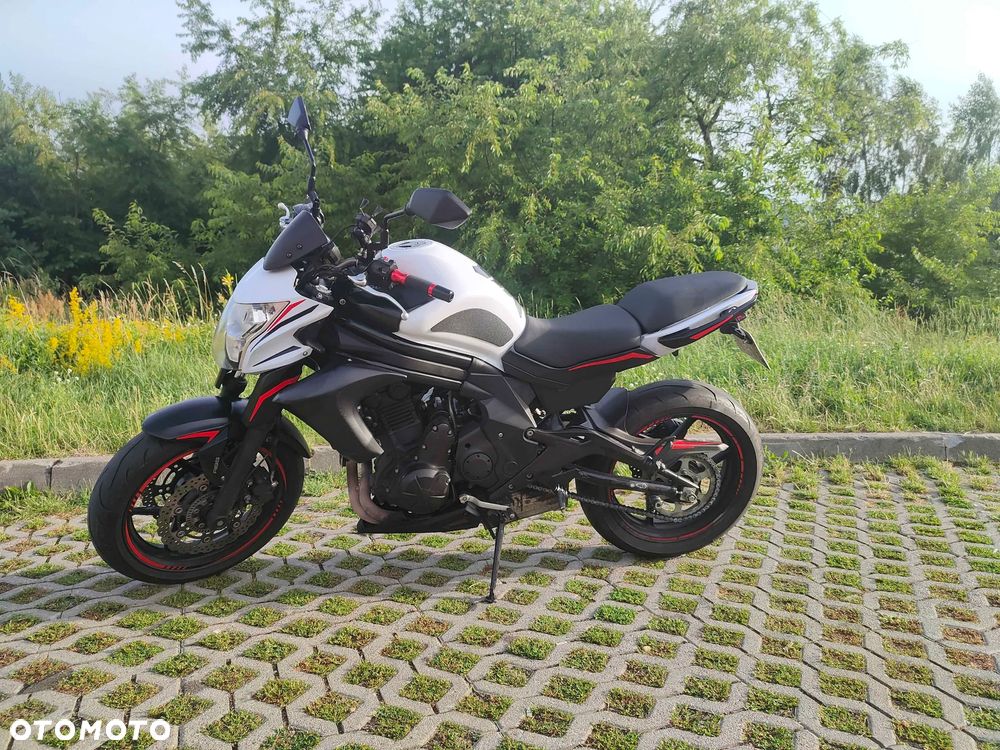Kawasaki ER - 1