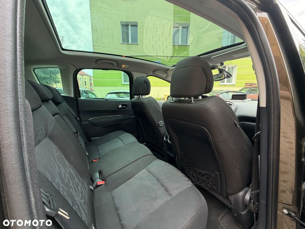 Peugeot 3008 1.6 HDi Premium - 24