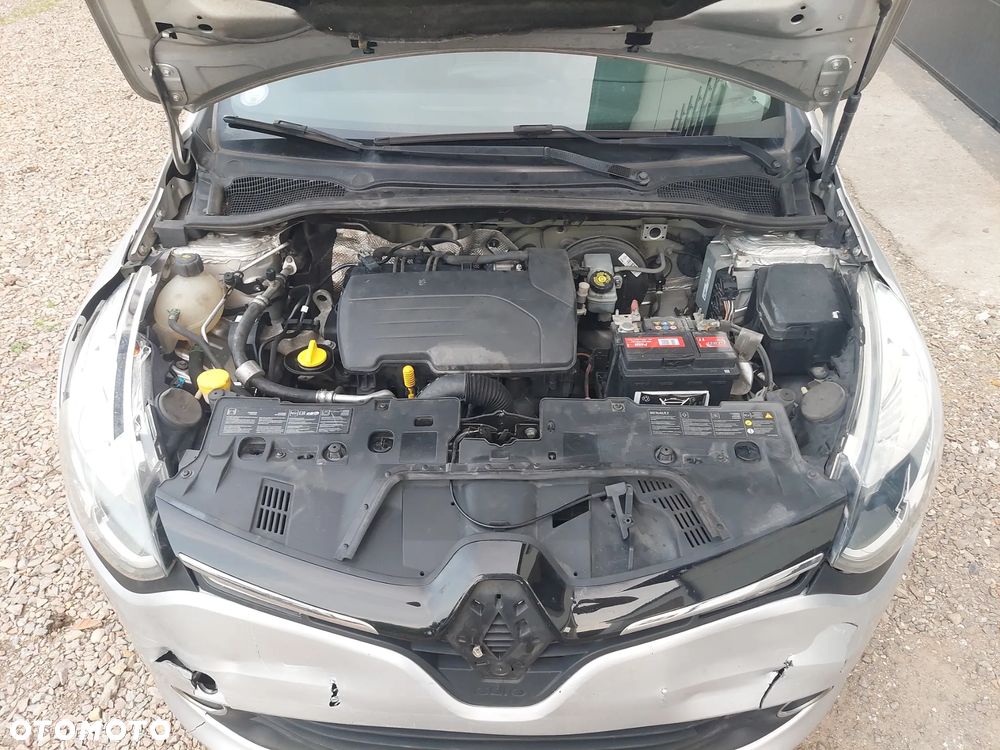 Renault Clio 1.2 16V 75 Dynamique - 13