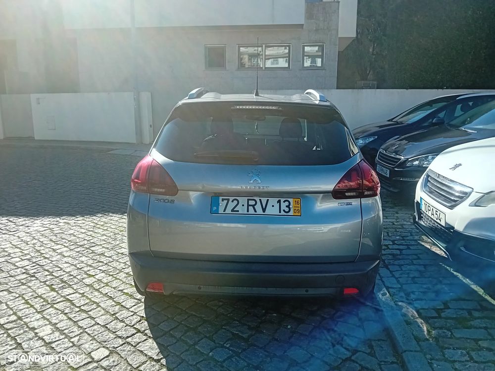 Peugeot 2008 1.6 BlueHDi Style - 17