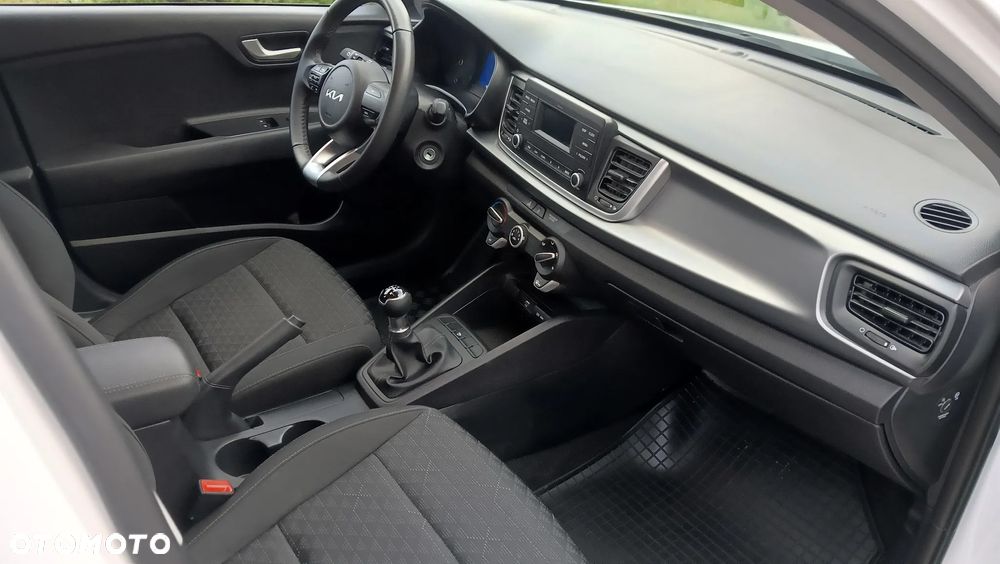 Kia Rio 1.2 Edition 7 - 10