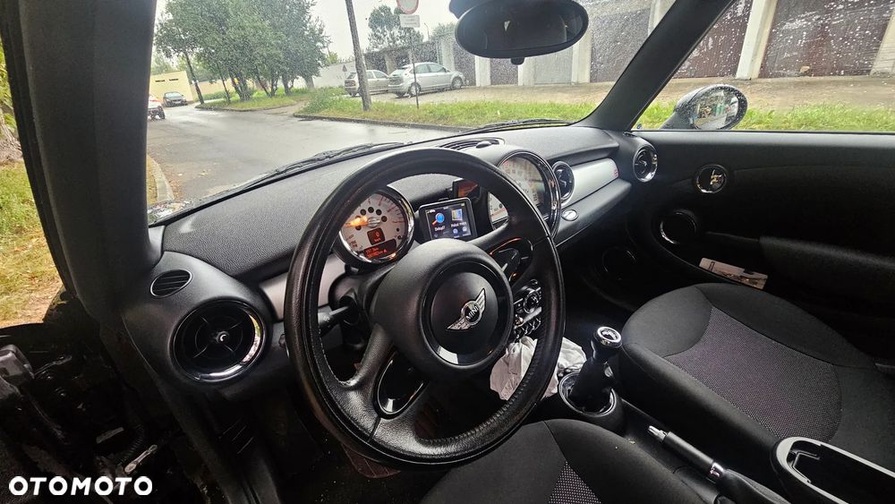 MINI Countryman One D - 11