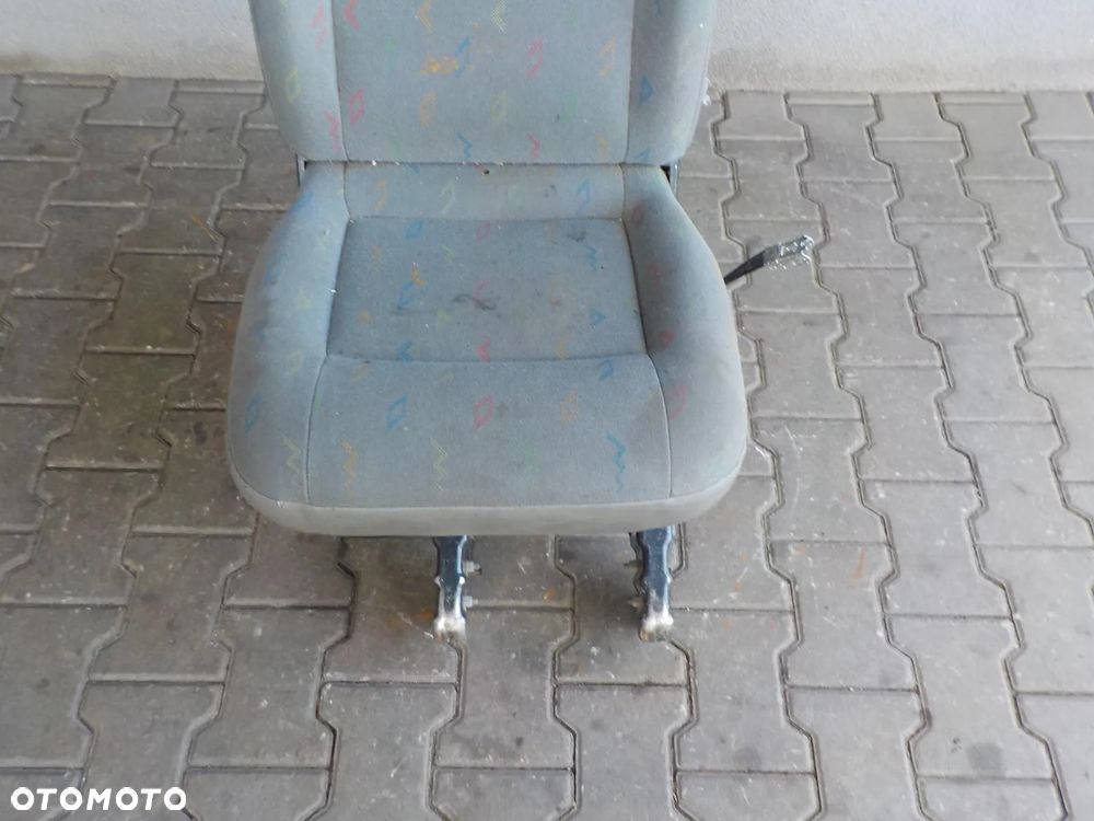 VW T5 FOTEL KOZIOŁEK SKŁADANY TYŁ TYLNY - 2