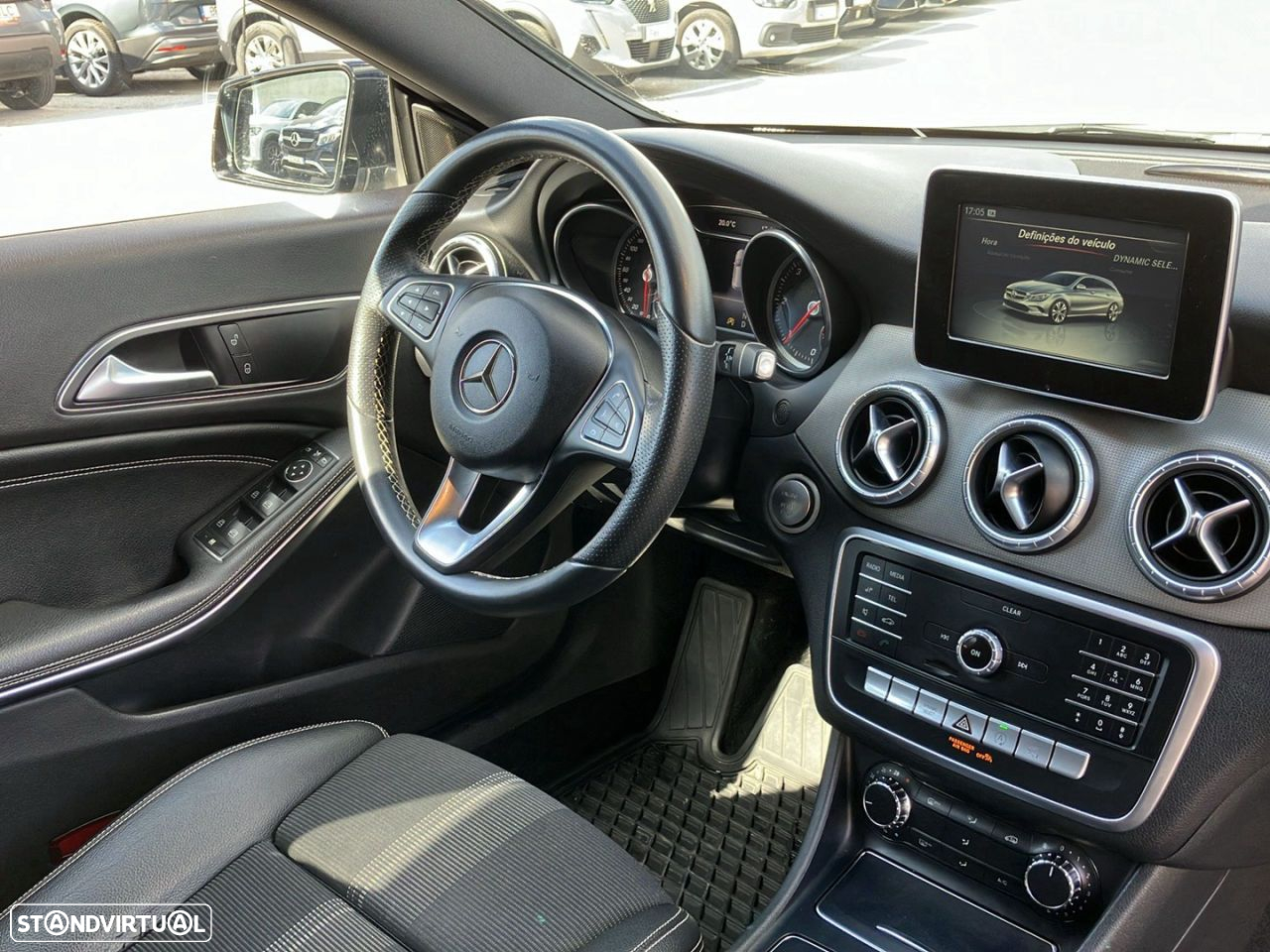 Mercedes-Benz CLA 180 - 16