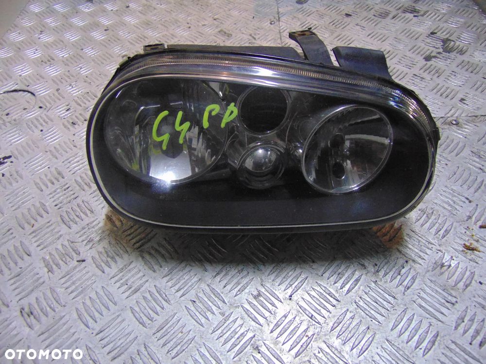 Lampy Golf 4 Hella black cena sztuka Europa - 1