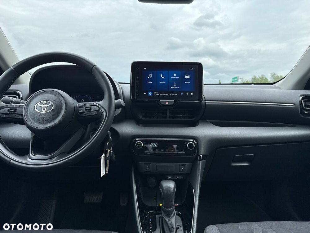 Toyota Yaris Hybrid 1.5 Style - 12
