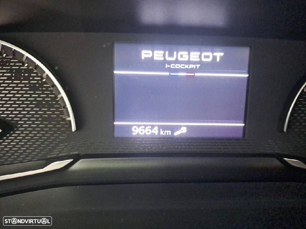 Peugeot 2008 1.2 Style - 13