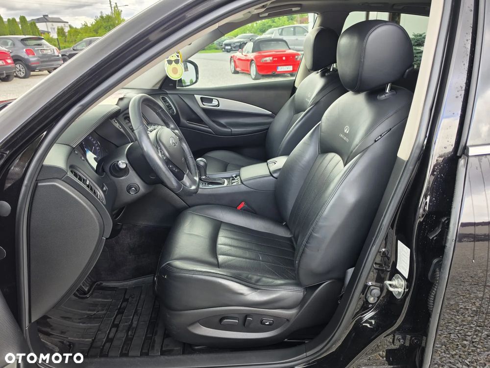 Infiniti QX50 - 9