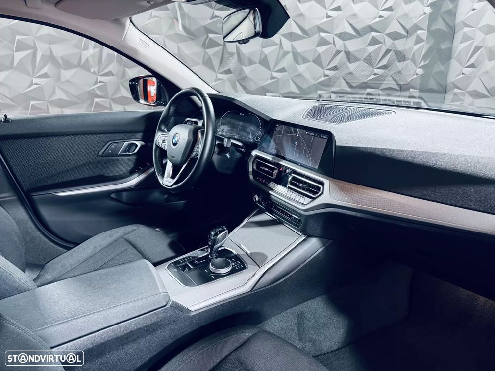 BMW 330 e Touring Aut. Sport Line - 25