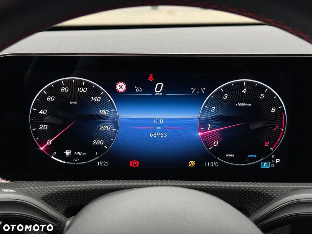 Mercedes-Benz CLA - 31