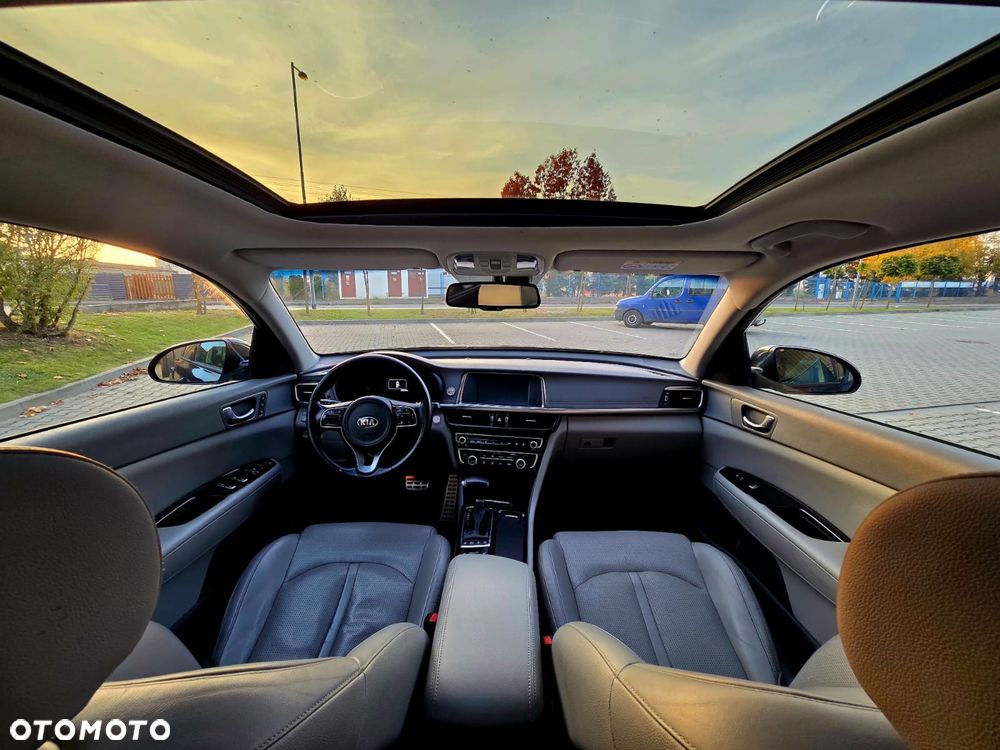Kia Optima - 7