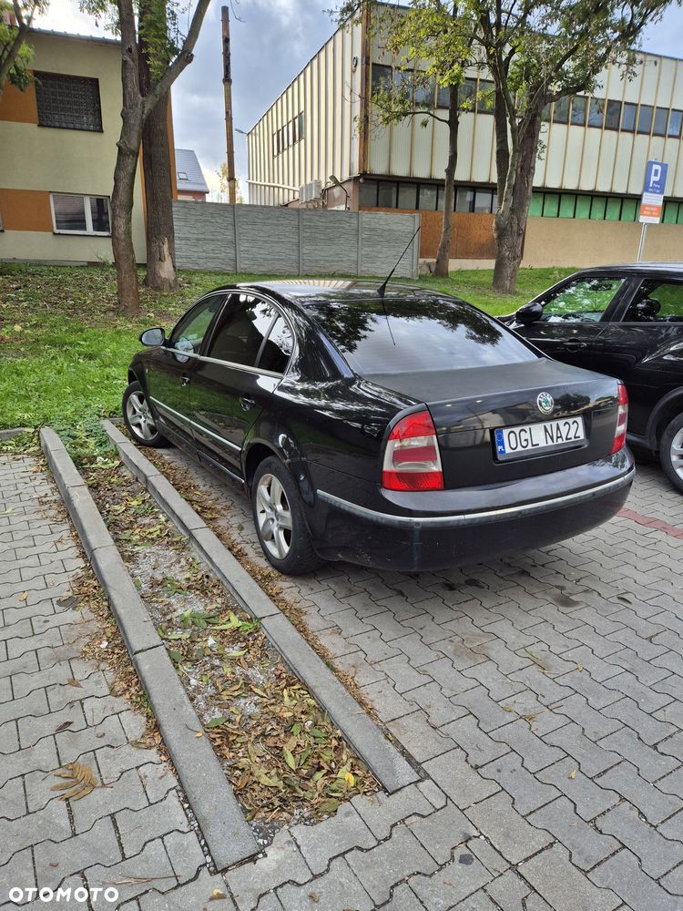 Skoda Superb - 1