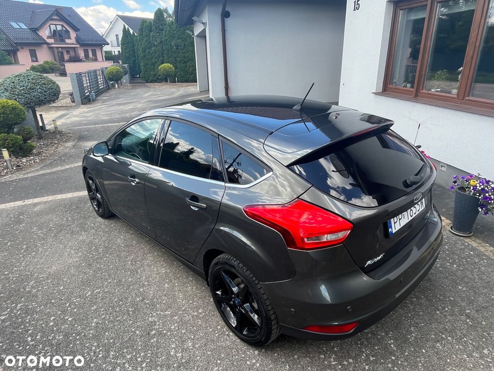 Ford Focus 1.5 EcoBoost Titanium - 14