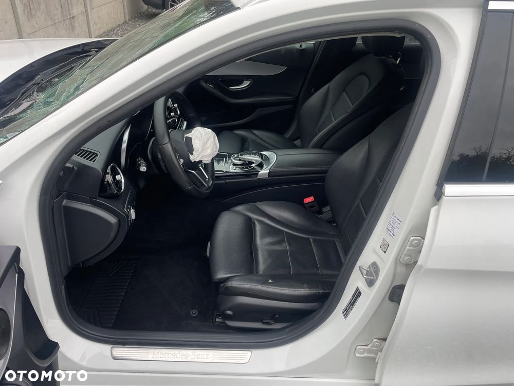 Mercedes-Benz Klasa C 300 d 4Matic 9G-TRONIC Avantgarde - 15