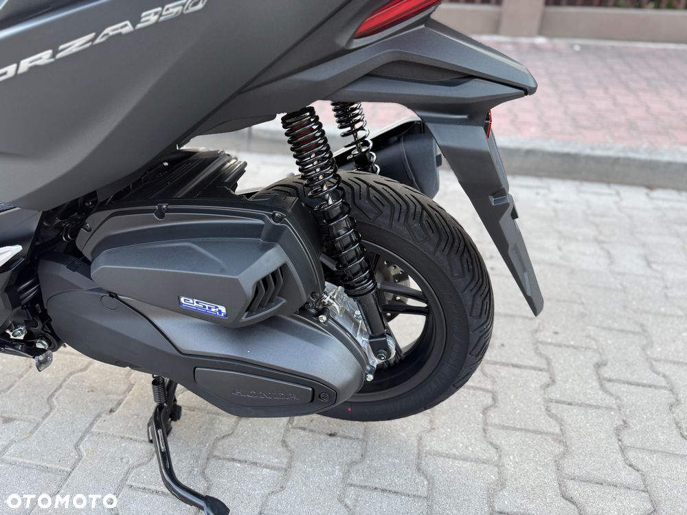 Honda NSS - 22