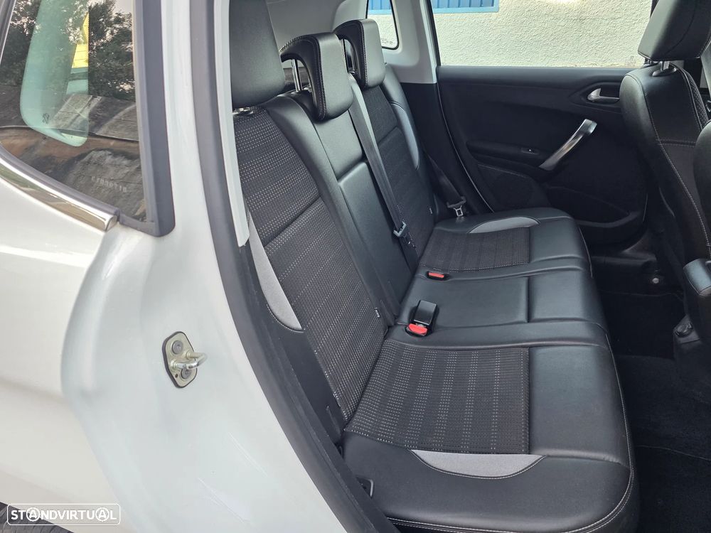 Peugeot 2008 PureTech 82 Allure - 22