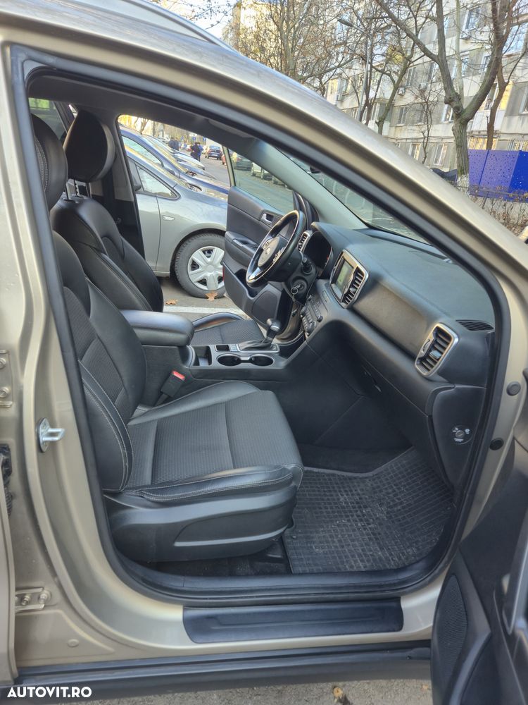 Kia Sportage 1.7 DSL 7DCT 4x2 Style - 11