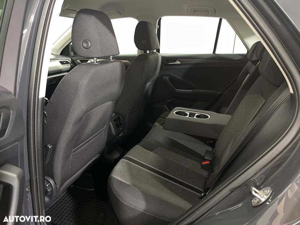 Volkswagen T-Roc 1.5 TSI Design - 12