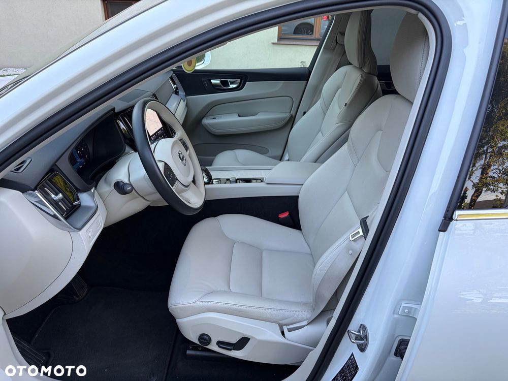 Volvo XC 60 B4 D AWD Inscription - 16