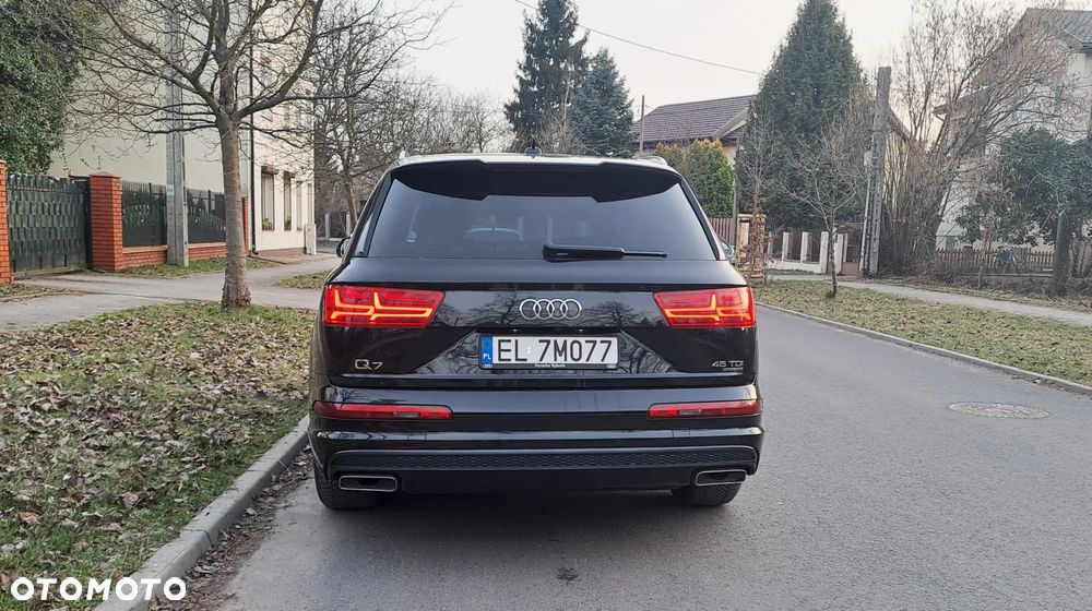 Audi Q7 - 8