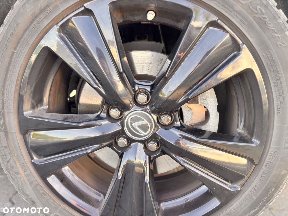 Lexus UX - 6