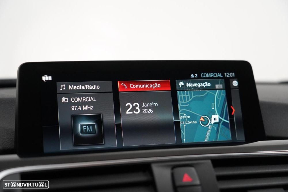 BMW 330 e iPerformance - 10