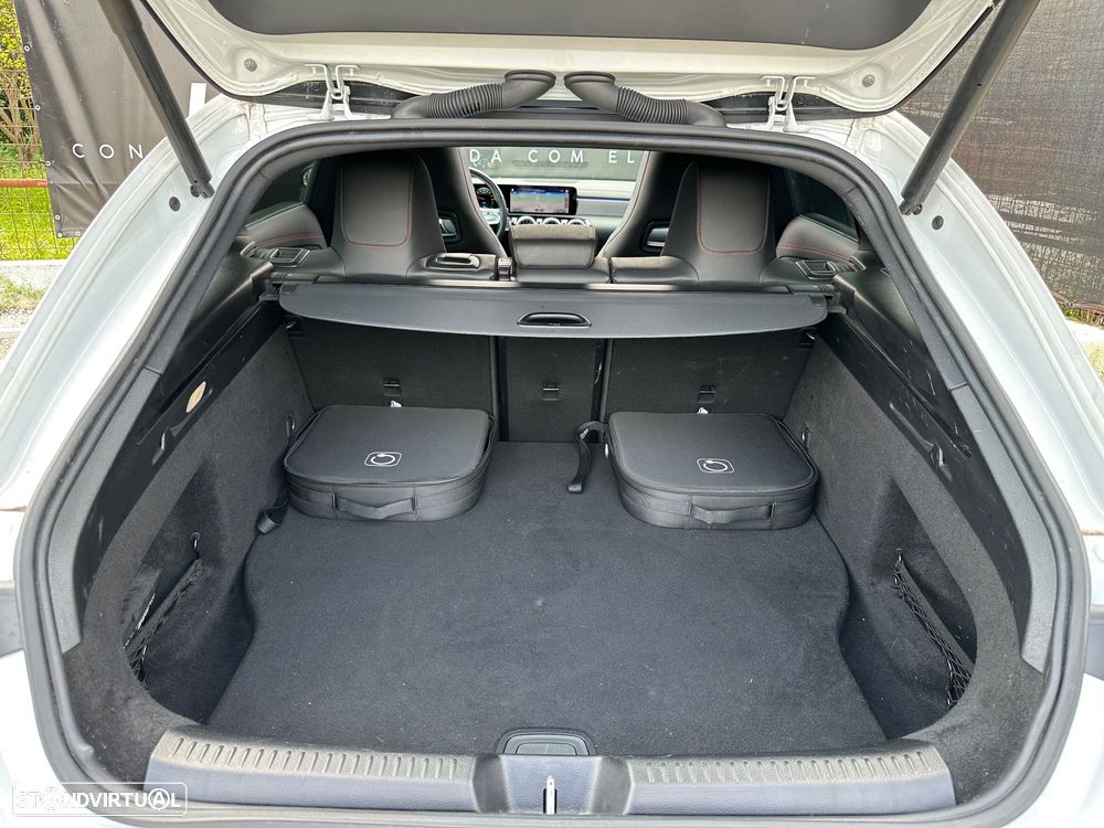 Mercedes-Benz CLA 250 e 8G-DCT AMG Line Advanced Plus - 53