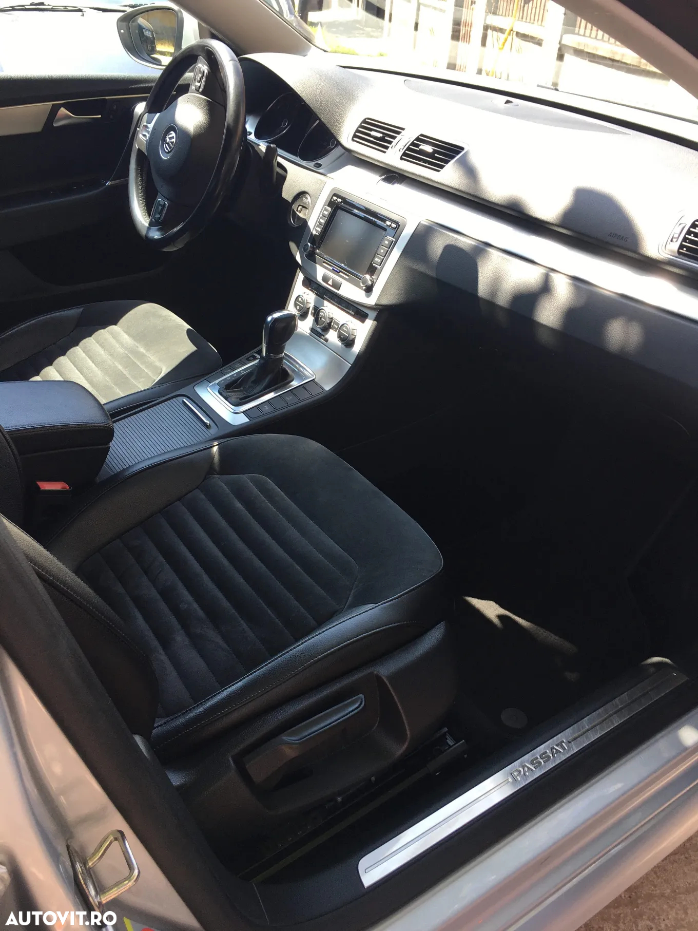 Volkswagen Passat - 4