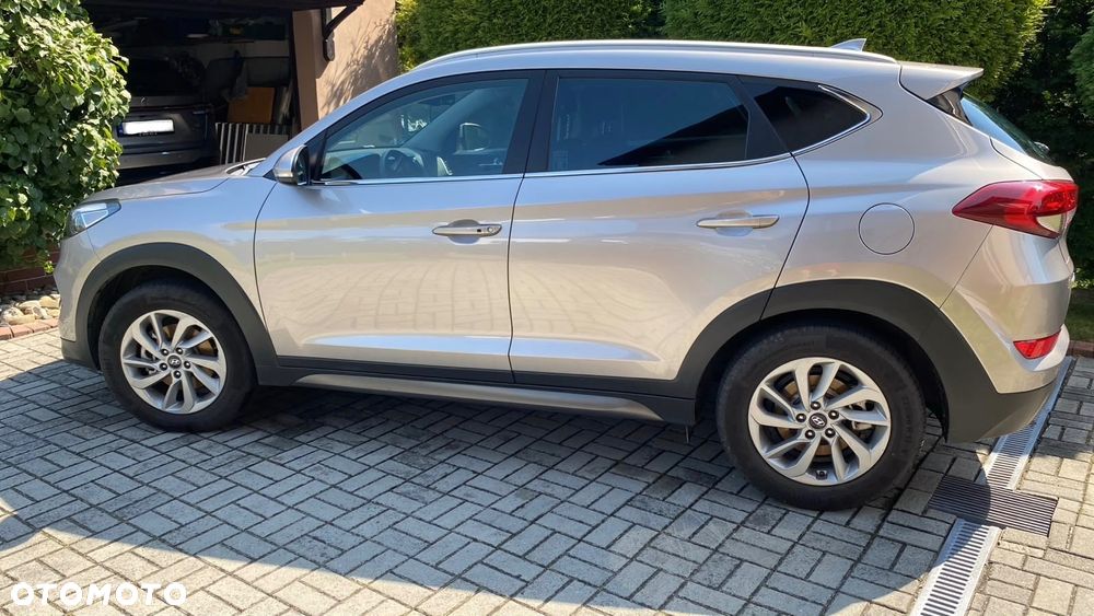 Hyundai Tucson - 2