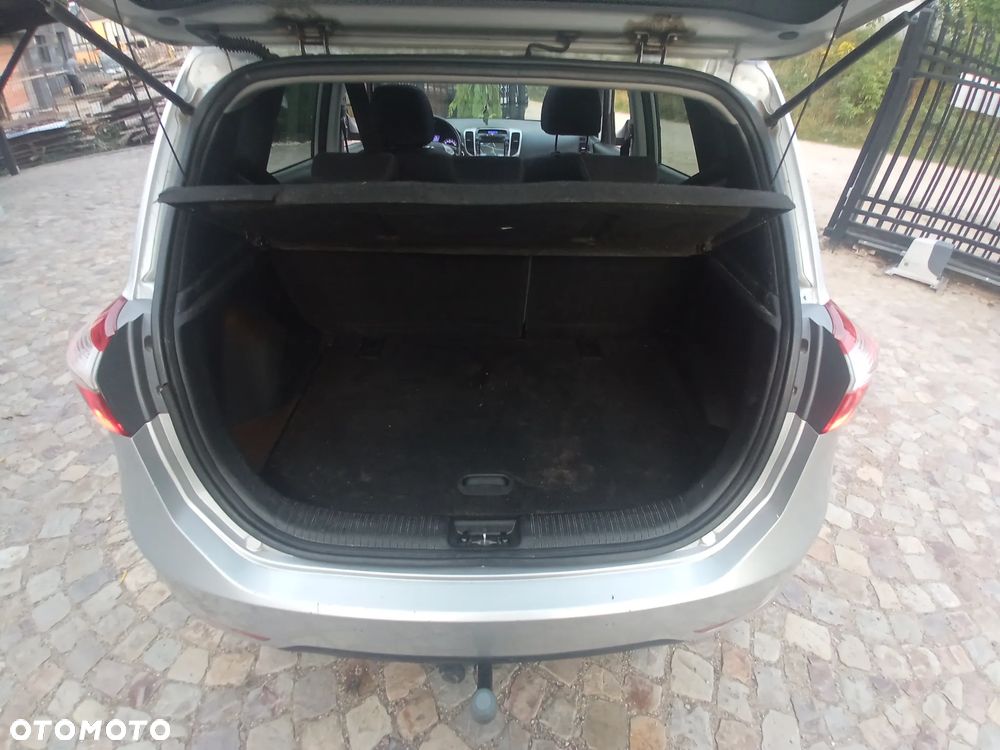Hyundai ix20 1.6 CRDi Fifa World Cup Edition - 20