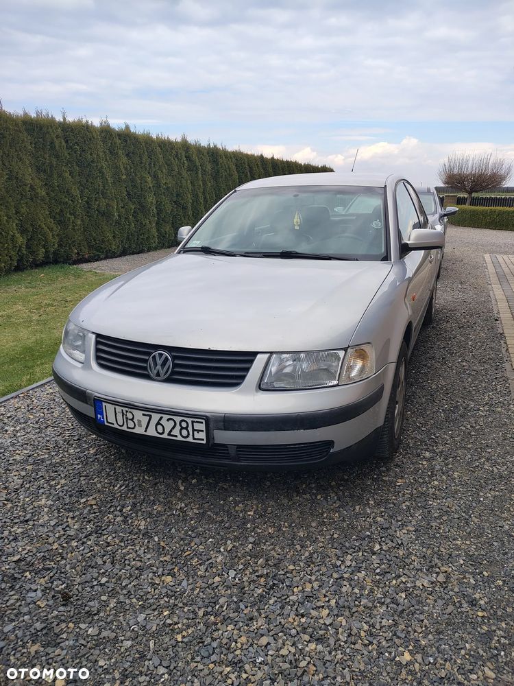 Volkswagen Passat 1.8T - 1