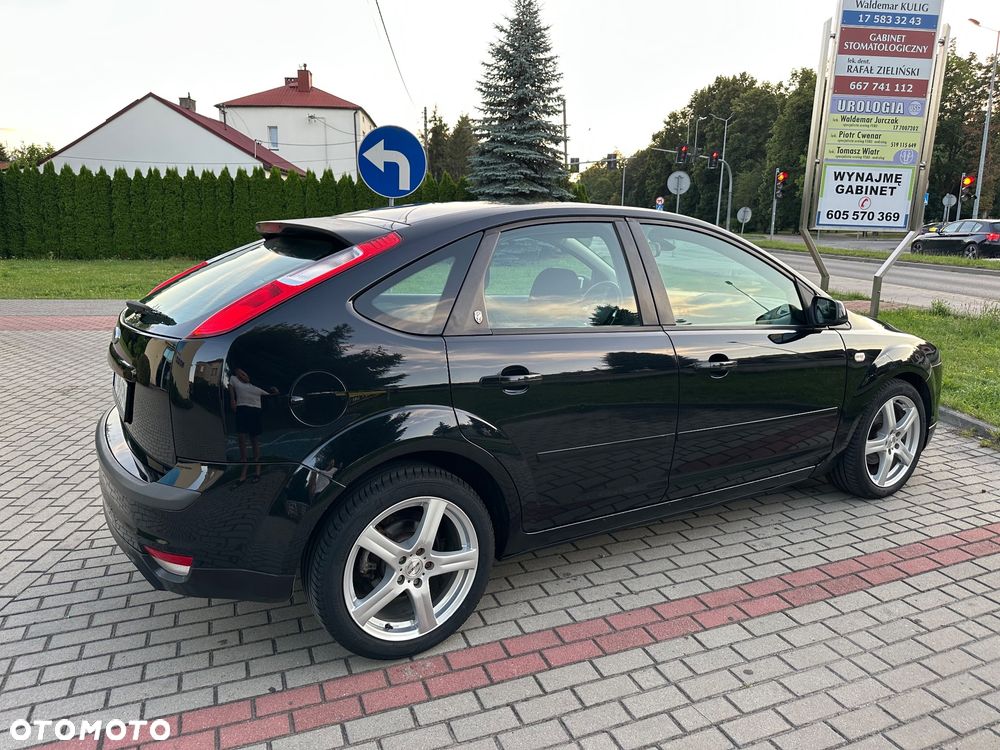 Ford Focus 1.6 TDCi Ghia - 6