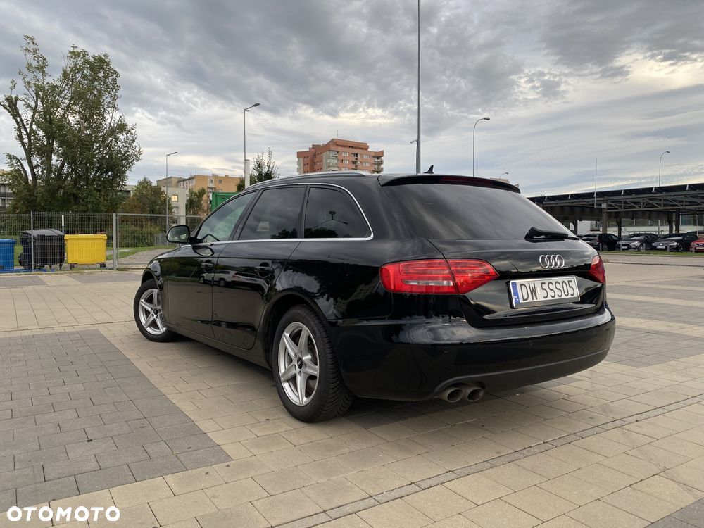 Audi A4 Avant - 4