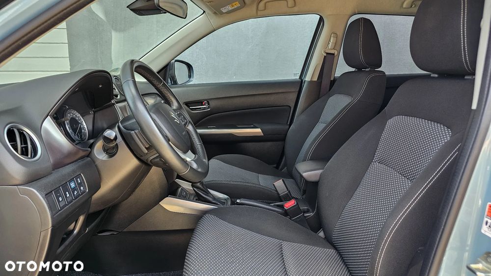 Suzuki Vitara 1.5 Strong Hybrid Premium 4WD AGS - 8