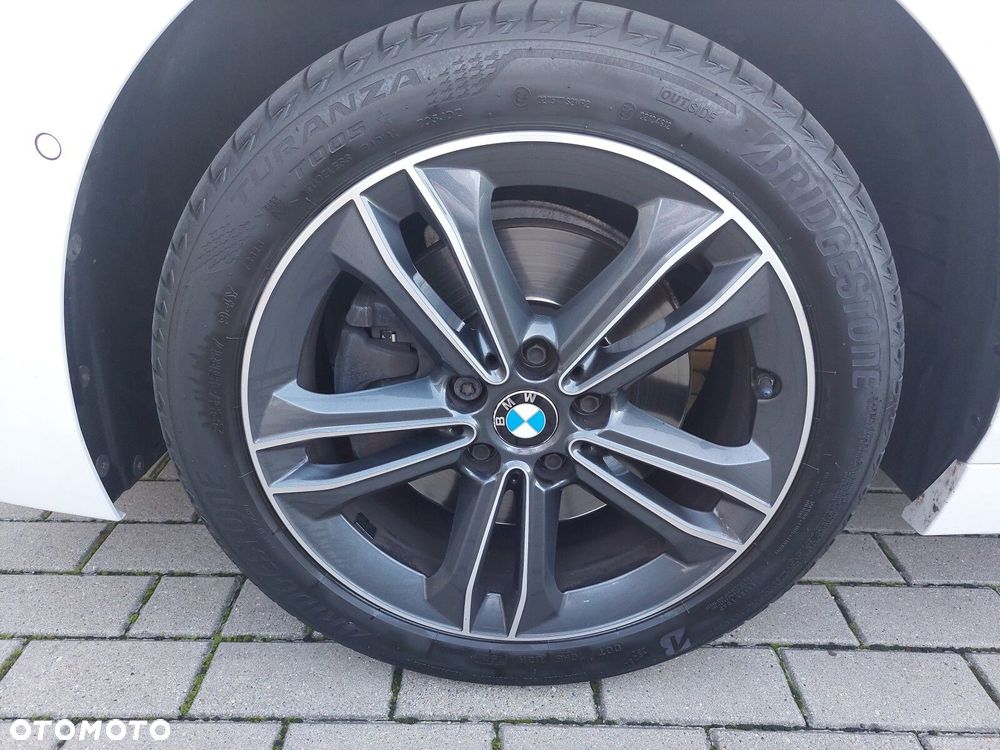 BMW Seria 2 218d Sport Line - 9