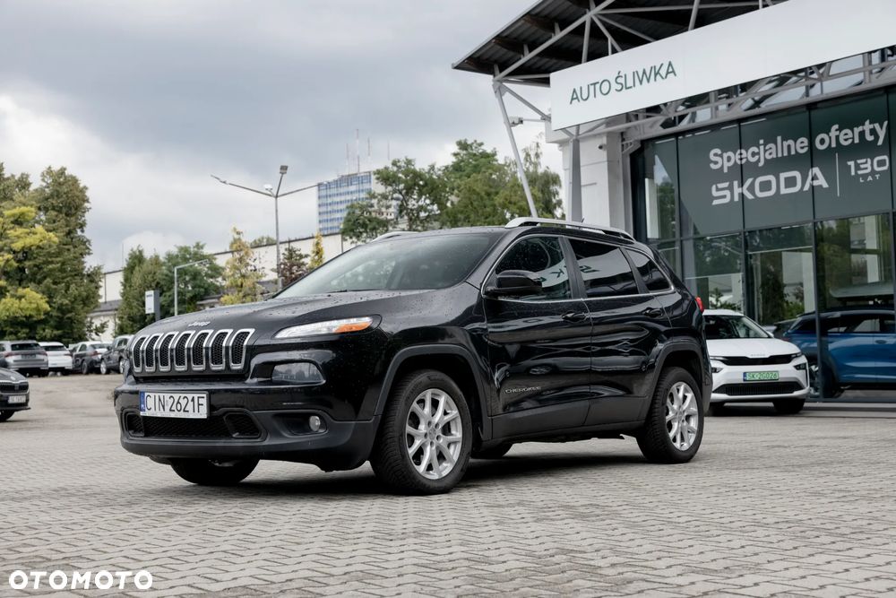 Jeep Cherokee - 4