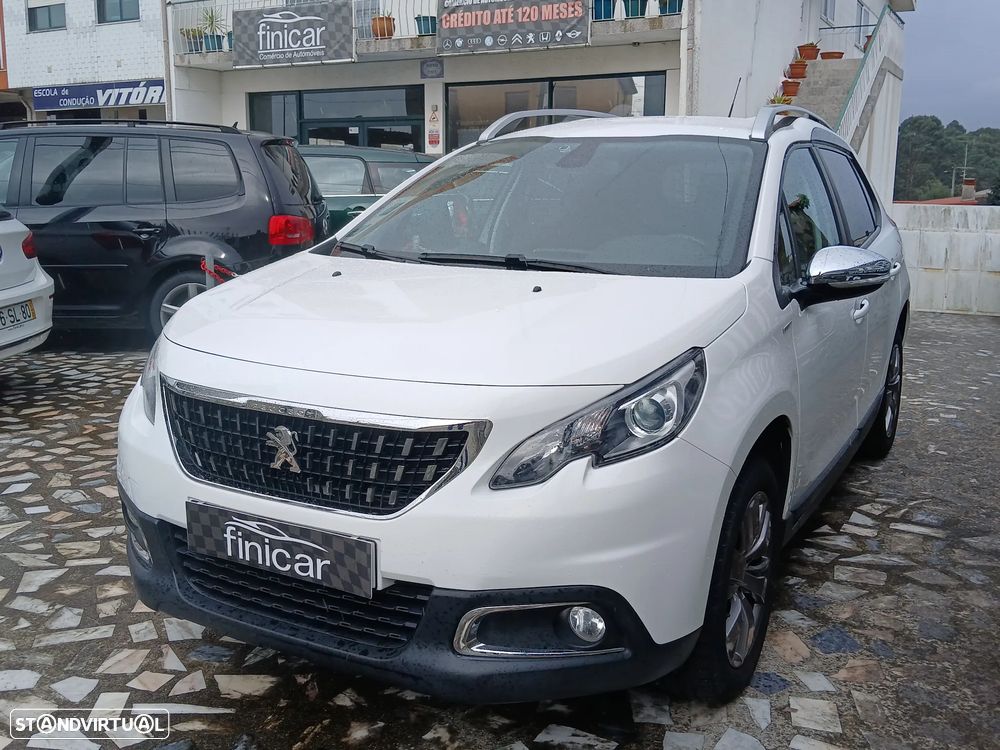 Peugeot 2008 1.5 BlueHDi Style - 4