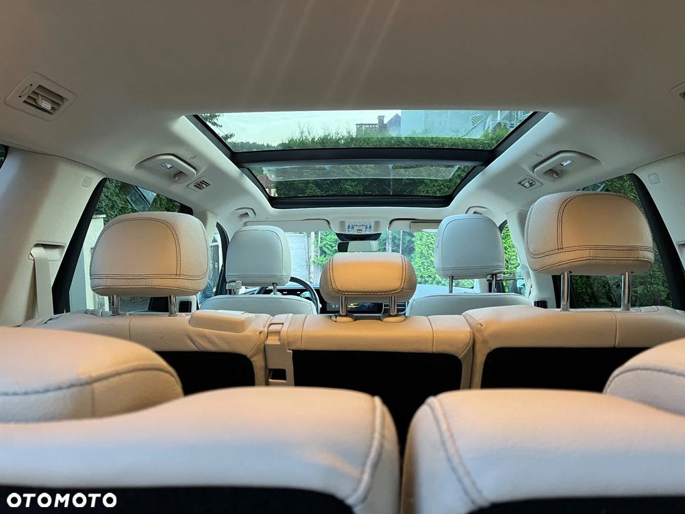 Mercedes-Benz GLS - 30