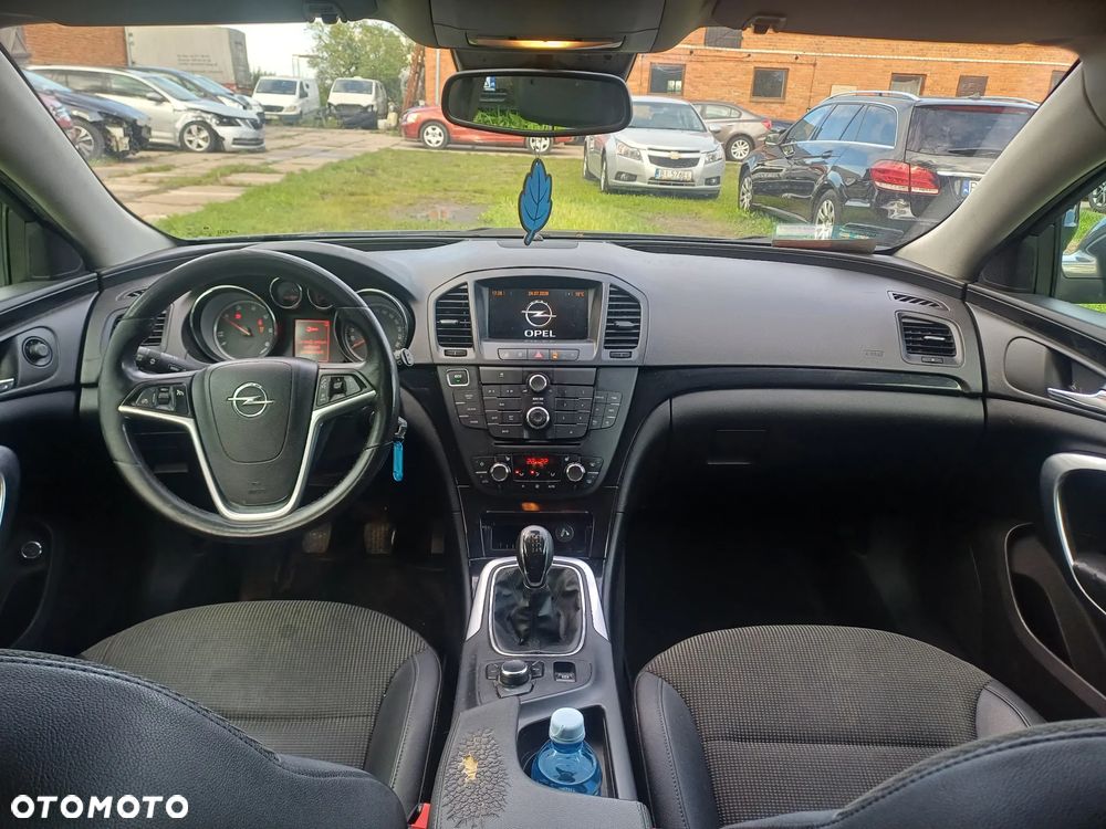 Opel Insignia - 11