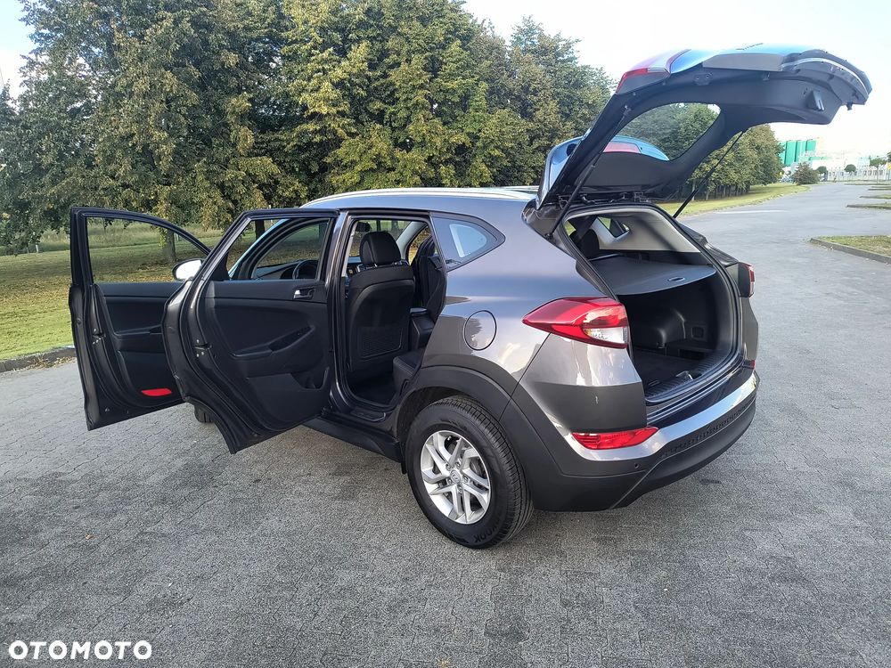 Hyundai Tucson 1.6 GDI BlueDrive Comfort 2WD - 16