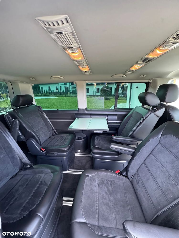 Volkswagen Multivan - 22