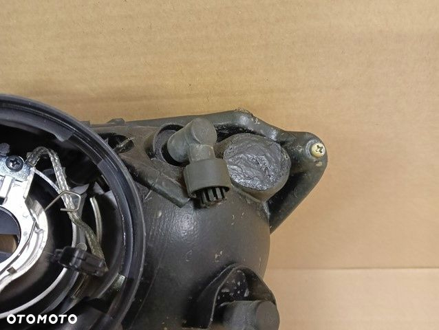 LAMPA PRAWA PRAWY XENON MAZDA CX7 CX-7 06-12R - 4