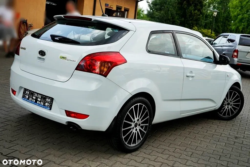 Kia Ceed - 7