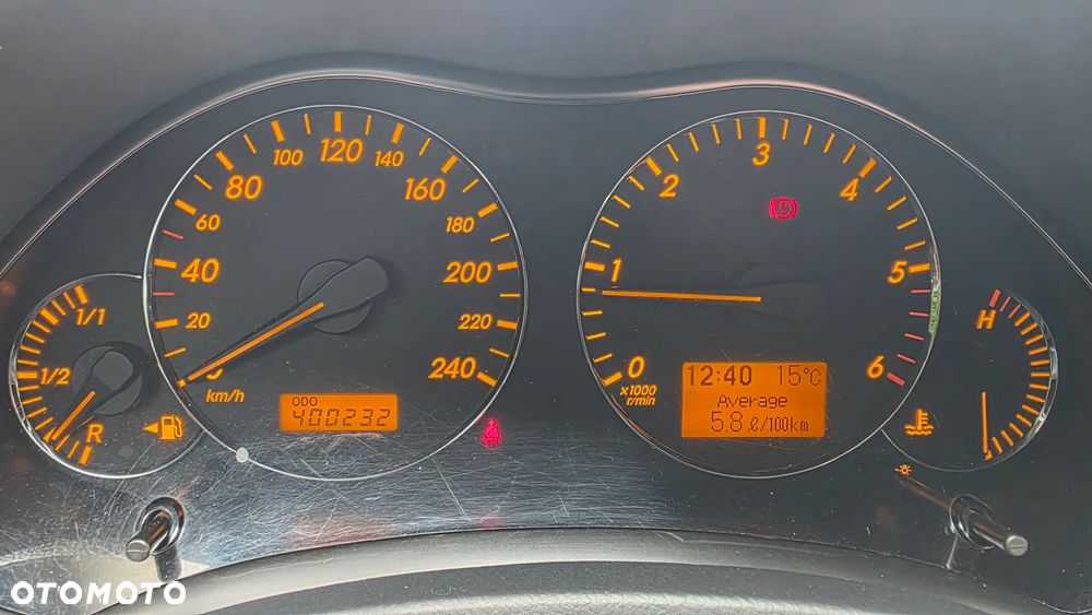 Toyota Avensis 2.0 D-4D Sol+NAVI - 14