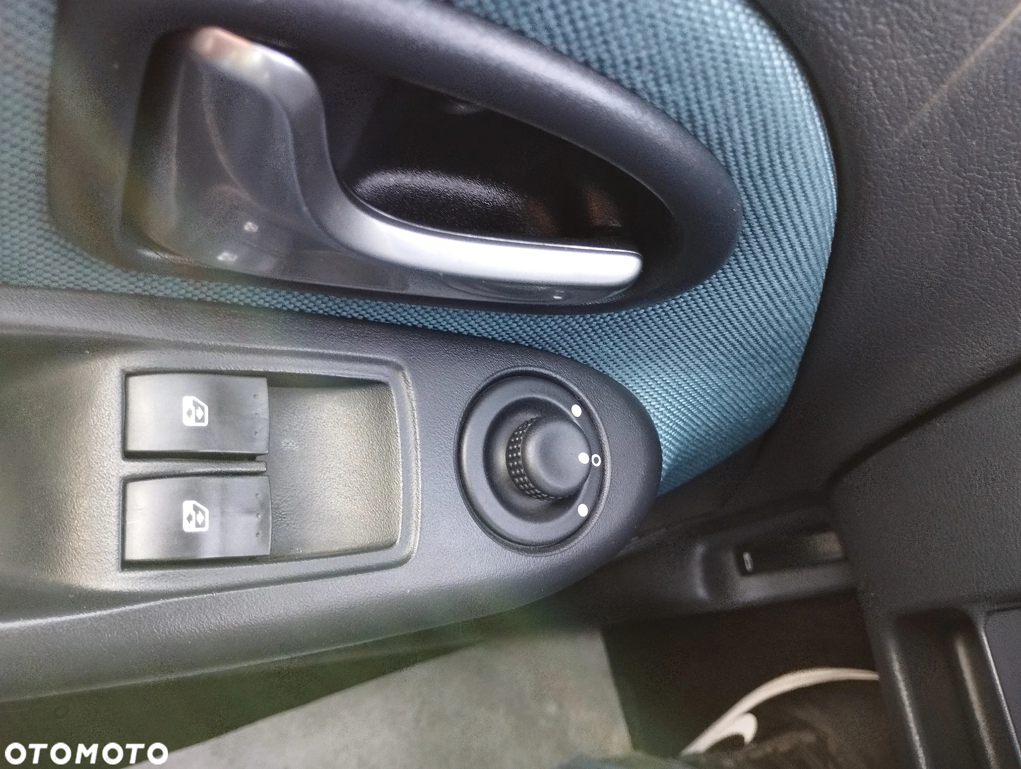 Renault Clio 1.2 16V 75 Collection - 15
