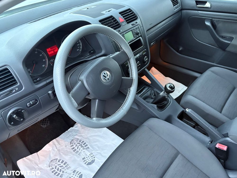 Volkswagen Golf 1.6 Comfortline - 7
