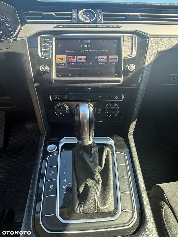 Volkswagen Passat 2.0 TDI BMT Highline DSG - 10