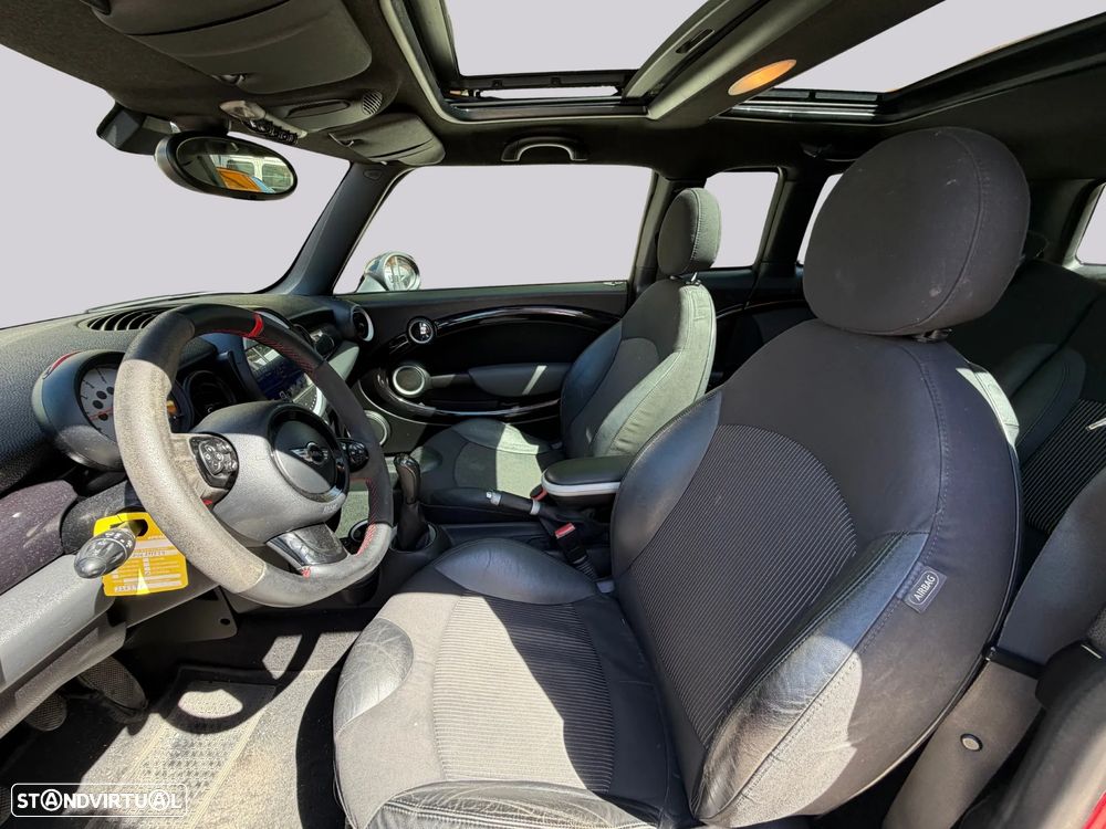 MINI Clubman Cooper D - 10
