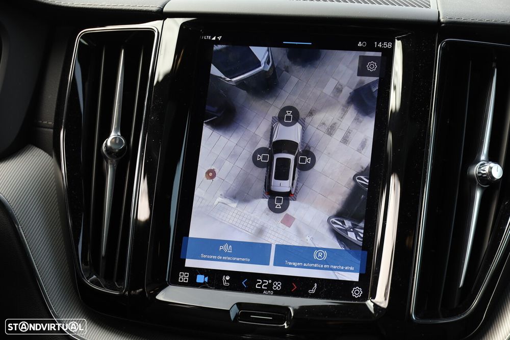 Volvo XC 60 2.0 T6 PHEV Ultra Dark - 25